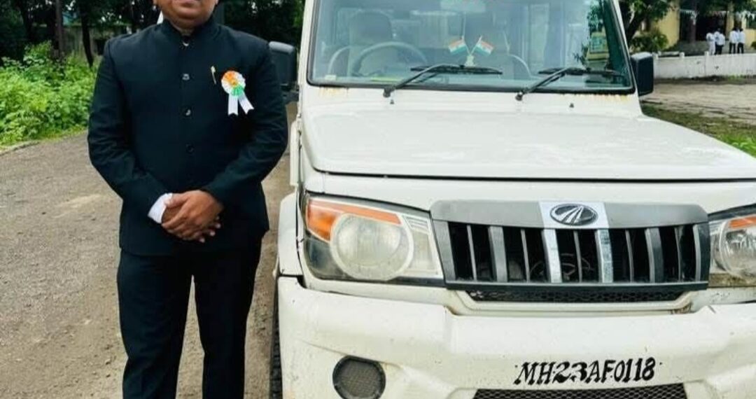 परळीचे वादग्रस्त तहसीलदार व्यंकटेश मुंडे एसीबीच्या जाळ्यात!