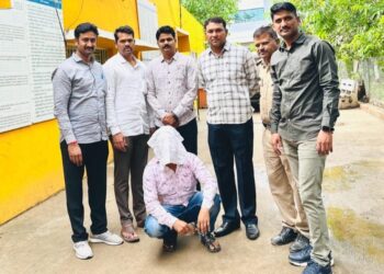 Beed : बीड बस स्थानकात चोऱ्या करणारा आरोपी जेरबंद