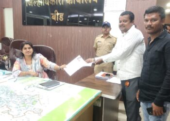 प्राथमीक, माध्यमीक , व उच्च माध्यमीक विदयाथ्र्यांची खाजगी व शासकीय क्लासेस शिकवणी व इतर फिस माफ करा- अॅड. स्वप्नील गलधर