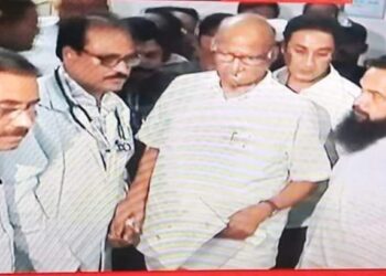 खा.शरदचंद्र पवार साहेबांसोबत आ.संदीप क्षीरसागर जखमी आंदोलकांच्या भेटीला