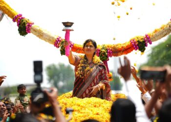 जेजूरी, शिखर शिंगणापूरात पंकजाताई मुंडे यांचं प्रचंड जल्लोषात स्वागत !