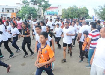 मराठवाडा मुक्ती संग्राम अमृत महोत्सव निमित्त आयोजित मॅराथॉनला तरूणांचा उत्साही प्रतिसाद
