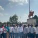 Beed : धनंजय मुंडे पालकमंत्री होताच बीडमध्ये राष्ट्रवादीचा जल्लोष; राष्ट्रवादीचे नेते बळीराम गवते यांनी कार्यकर्त्यांना भरवले पेढे