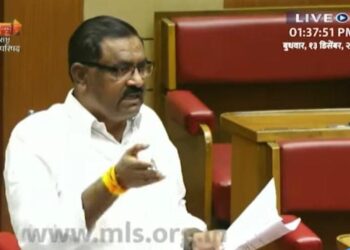 राज्यातील ऊसतोड कामगारांसाठी कायदा करून  तोडणी दरामध्ये ५५ % वाढ करावी;  आ.सुरेश धस यांची लक्षवेधी द्वारे मागणी