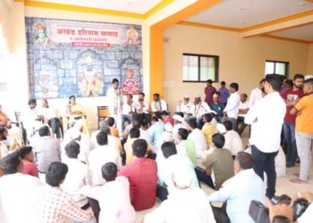 शेतकर्याच्या पोराला मतदानारूपी आशिर्वादाचे आवाहन