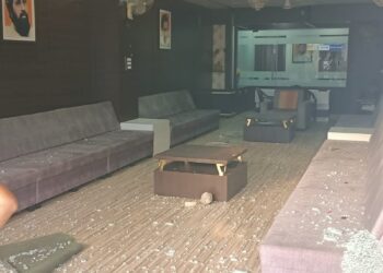 शिवसेना जिल्हाप्रमुख कुंडलिक खांडे यांच्या ऑफिसची तोडफोड