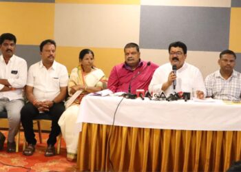 आमदार संदीप क्षीरसागरांनी बीड शहरातील विकास कामे अडविली; शिवसेना जिल्हा प्रमुख मुळूक, जगताप यांचा आरोप