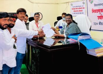 प्रस्तापितांविरूध्द हाबूक; बळीराम गवतेंचा उमेदवारी अर्ज दाखल