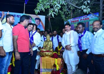 चंद्र-सूर्य असेपर्यंत या देशाचे संविधान कुणी बदलू शकणार नाही – धनंजय मुंडे