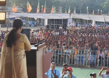 आ. पंकजाताई मुंडे यांनी हरियाणाच्या मुख्यमंत्र्यांसमवेत खामगांवात घेतली जाहीर सभा