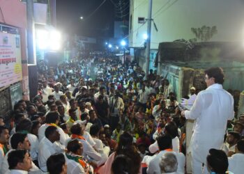 ऐतिहासिक गणेशपारची विराट सभा ; धनंजय मुंडेंच्या विक्रमी विजयाचा शुभसंकेत !