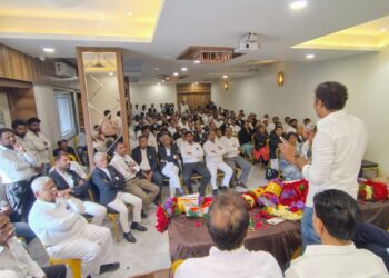 बीडमध्ये आ.संदीप क्षीरसागर यांची वकील संघासोबत बैठक