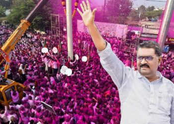 “आष्टीत कोणी कितीबी येऊ द्या, एकच बास ” चा नारा