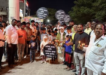 सरपंच संतोष देशमुख यांच्या खुनी शागिर्दांचे पाठीराखे,मार्गदर्शक आणि सूत्रधार (आका) यांना अटक झालीच पाहिजे