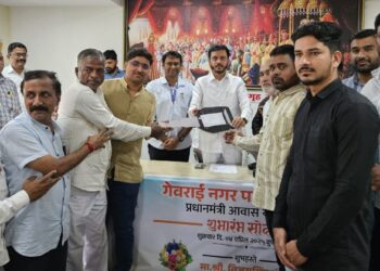 गेवराई शहरात एकही कुटूंब बेघर राहू नये याची काळजी घ्या- आ. विजयसिंह पंडित