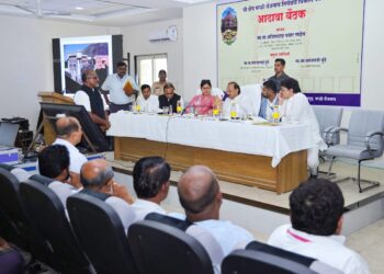 धनंजय मुंडे यांच्या मागणीला यश, परळीतील जुन्या थर्मलच्या जागेत सौर ऊर्जा प्रकल्प उभारण्यासह नवीन संच उभारणीचा प्रस्ताव सादर करण्याचे उपमुख्यमंत्री अजित पवार यांचे आदेश