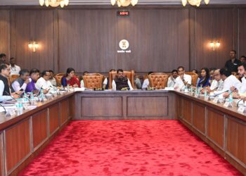 ज्ञानराधा मल्टीस्टेट सोसायटीच्या आर्थिक गैरव्यवहारप्रकरणी तत्काळ कारवाई करा- मुख्यमंत्री देवेंद्र फडणवीस