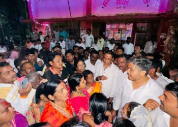 शेतकऱ्यांना हेक्टरी ५० हजाराची मदत द्या – आ.रोहित पवार