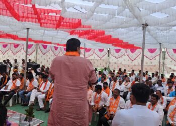 अशोक पटवर्धन यांच्या उपस्थितीत अनिलदादा जगताप यांनी नगर पालिका निवडणुकीचे रणशिंग फुंकले!
