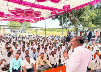 अनेक दिवसांची मागणी असलेली रस्ता कामे पूर्ण होत आहेत ठेकेदार आणि अधिकाऱ्यांनी दर्जेदार रस्त्यांची कामे करावीत: कर्जमाफी जून पर्यंत करण्याची तयारी – आ.सुरेश धस