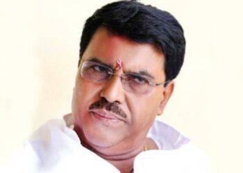 Beed : आण्णा कोणत्या तोंडाने मत मागताय!