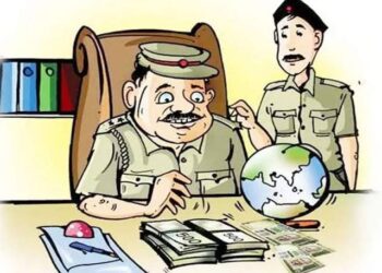 28 हजाराच्या लाच प्रकरणी एक अधिकारी व पोलीस कर्मचारी एसीबीच्या जाळ्यात!