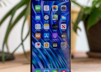 ग्रेट बिझनेस!!!!! स्मार्टफोन कंपन्यांनी एप्रिल-जून  34 दशलक्ष फोन विकून केला विक्रम ….