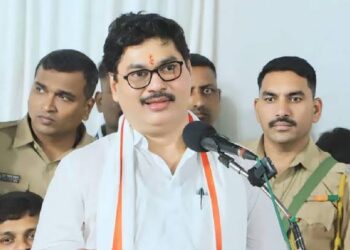 परळीतील नांदेड टी हाऊस व बरकत नगर येथे रविवारी धनंजय मुंडेंच्या सभा